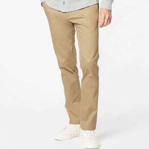 Dockers Signature Khakis, Slim Fit W34 L32